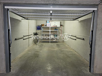 Parking / Garage - 13 m²