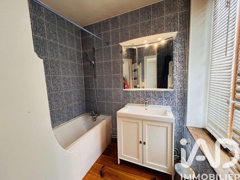 Maison - 216 m² - 6 pièces