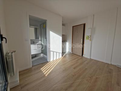 Studio - 13 m² - 1 pièce