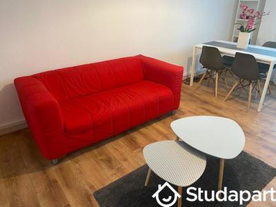 Chambre - 14 m² - 1 pièce