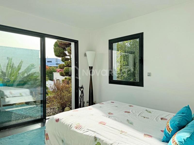 Villa - 240 m² - 7 pièces