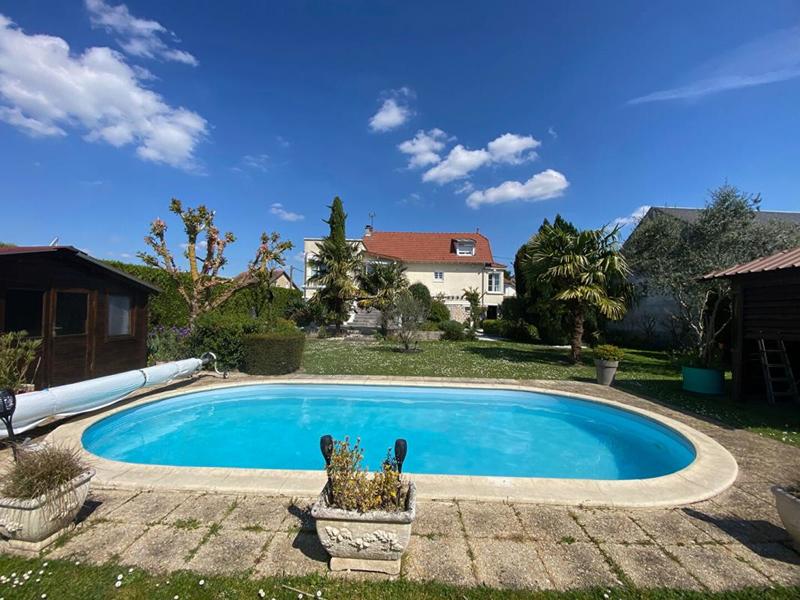 Maison - 166 m² - 7 pièces