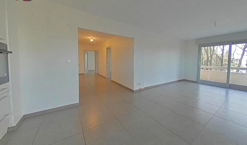 Appartement - 84 m² - 4 pièces