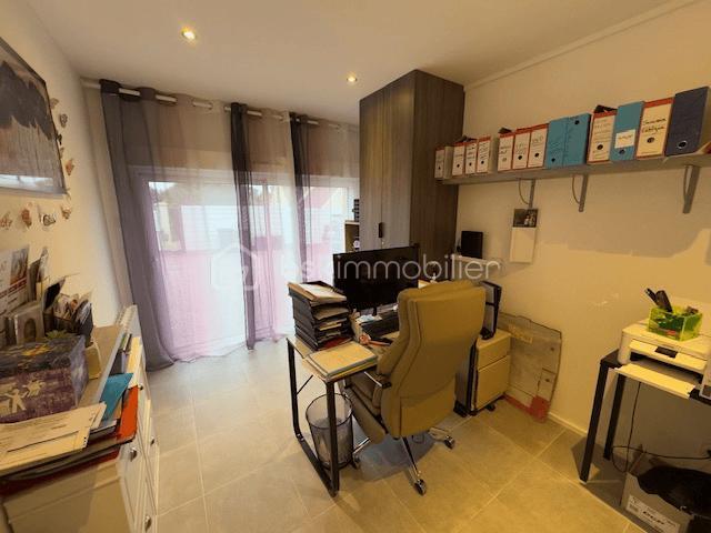 Maison - 186 m² - 9 pièces