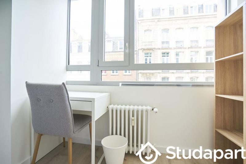 Chambre - 11 m² - 1 pièce