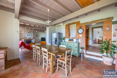 Maison - 188 m² - 5 pièces