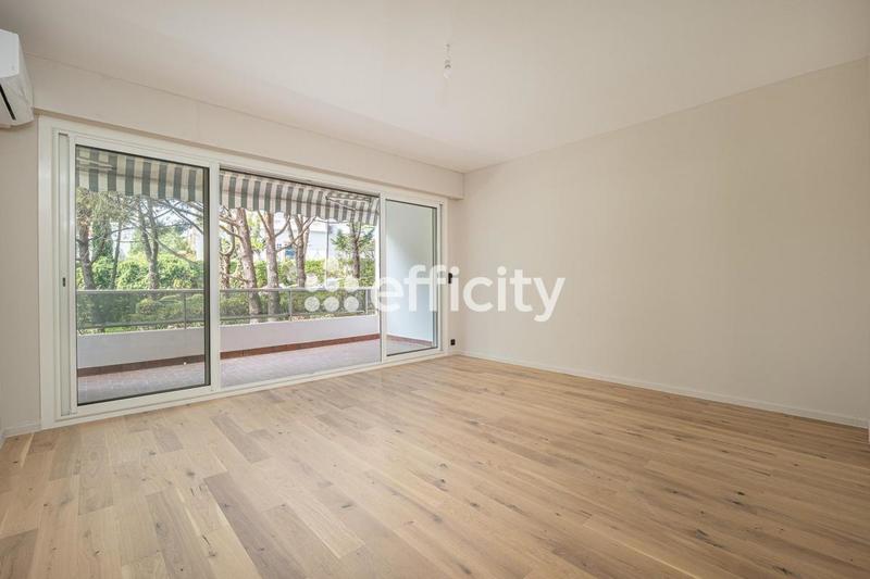 Appartement - 167 m² - 4 pièces