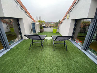 Appartement - 145 m² - 6 pièces