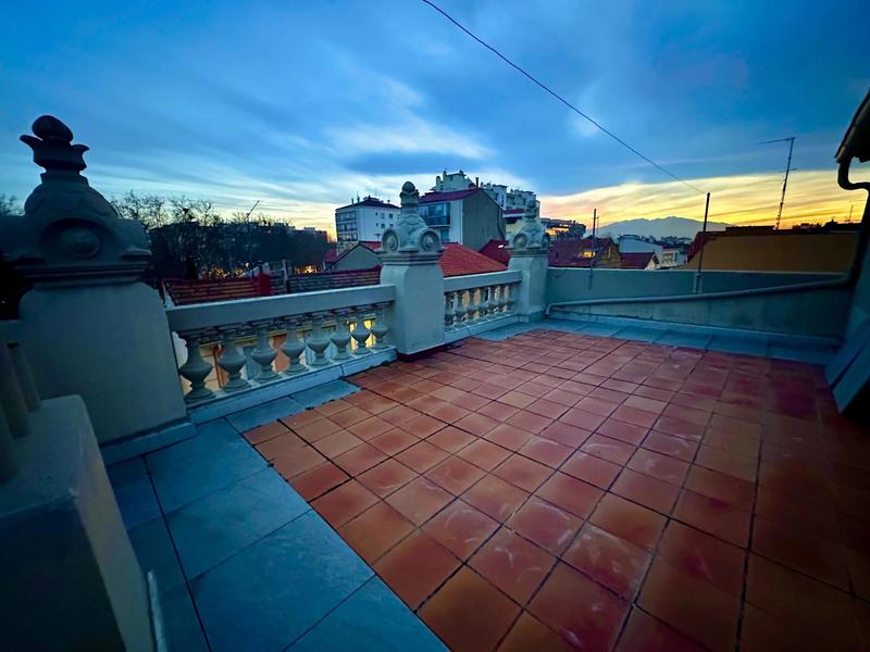 Appartement - 98 m² - 3 pièces