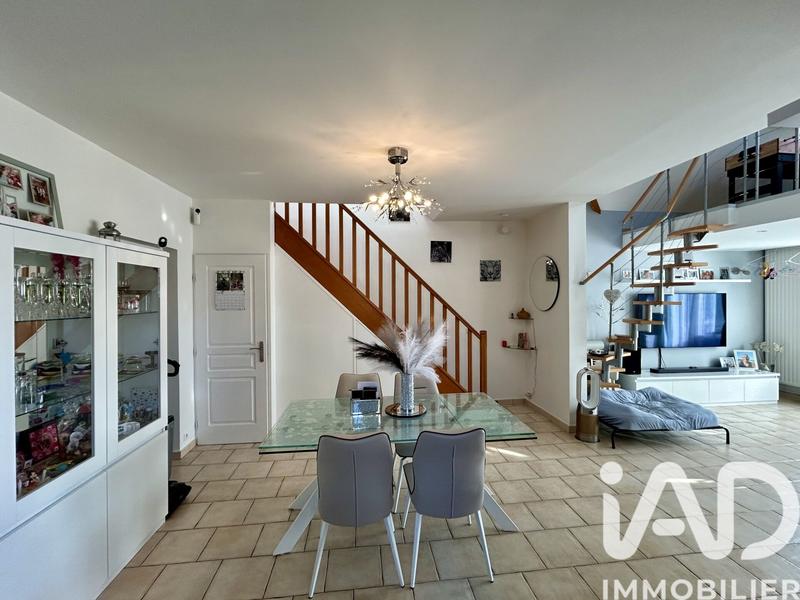 Maison - 89 m² - 5 pièces