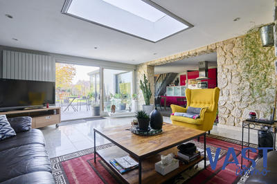 Maison - 194 m² - 5 pièces