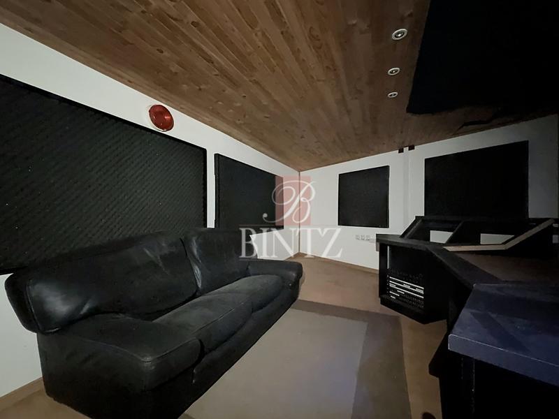 Local commercial - 122 m²