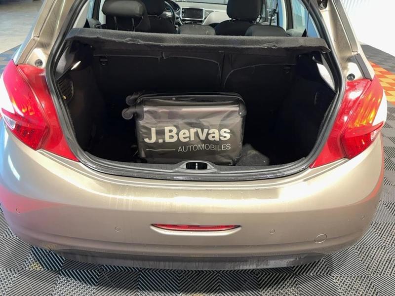 Peugeot 208 1.4 hdi 68ch fap bvm5pack