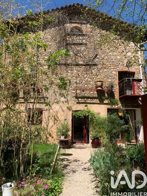 Maison - 273 m² - 11 pièces