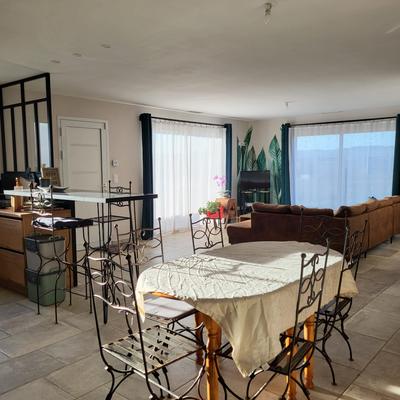 Villa - 107 m² - 4 pièces