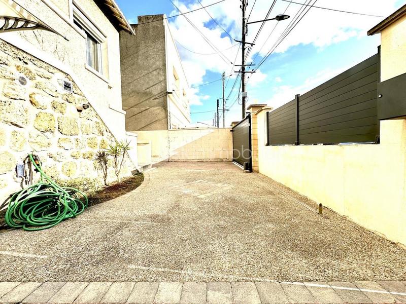 Maison de ville - 125 m² - 5 pièces