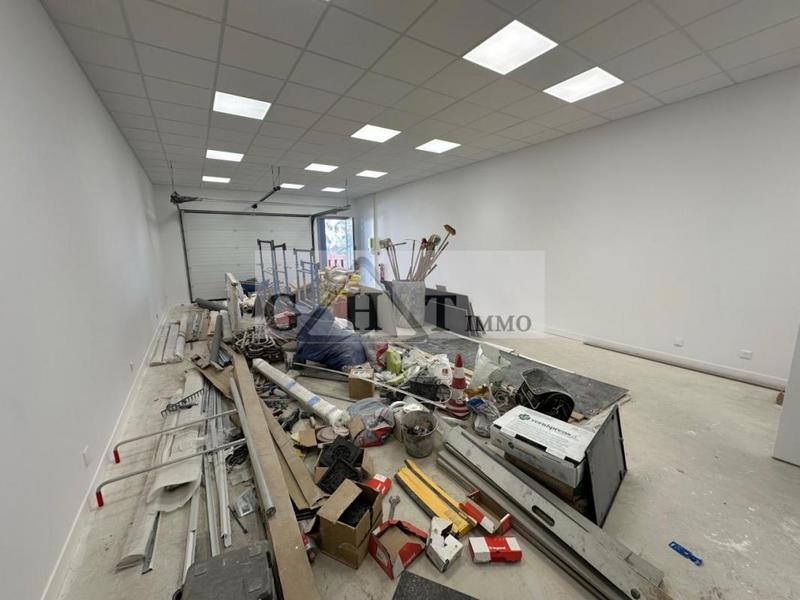Entrepôt - 140 m²