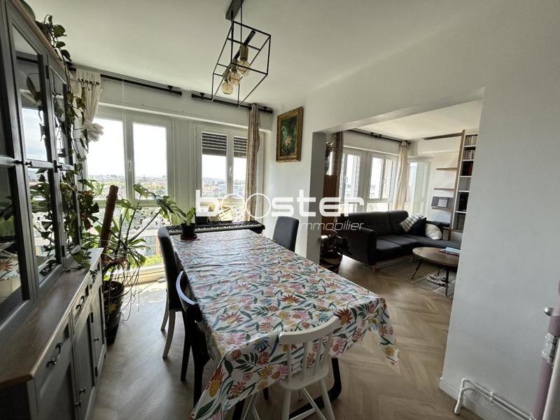 Appartement ancien - 92 m² - 4 pièces