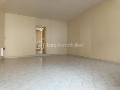 Maison - 76 m² - 5 pièces