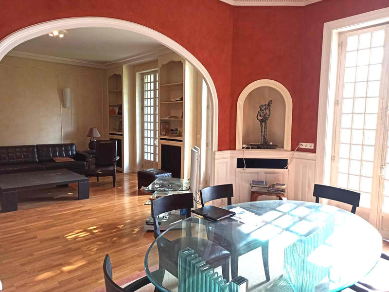 Maison - 171 m² - 6 pièces