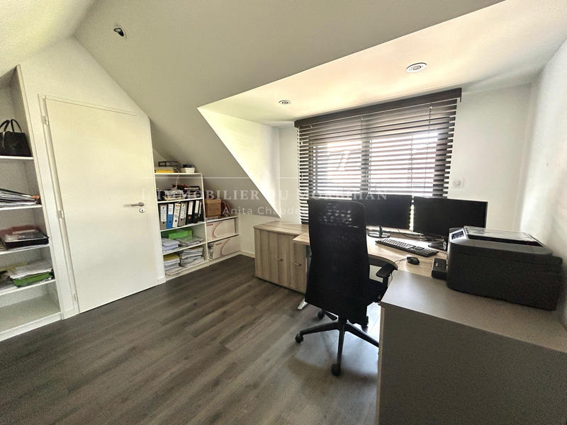 Maison - 205 m² - 8 pièces