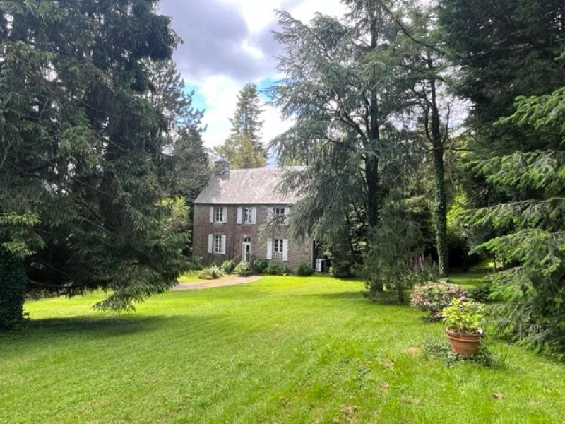 Maison - 177 m² - 7 pièces