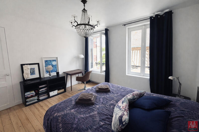 Maison - 150 m² - 7 pièces