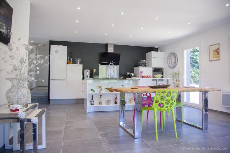 Maison - 90 m² - 5 pièces