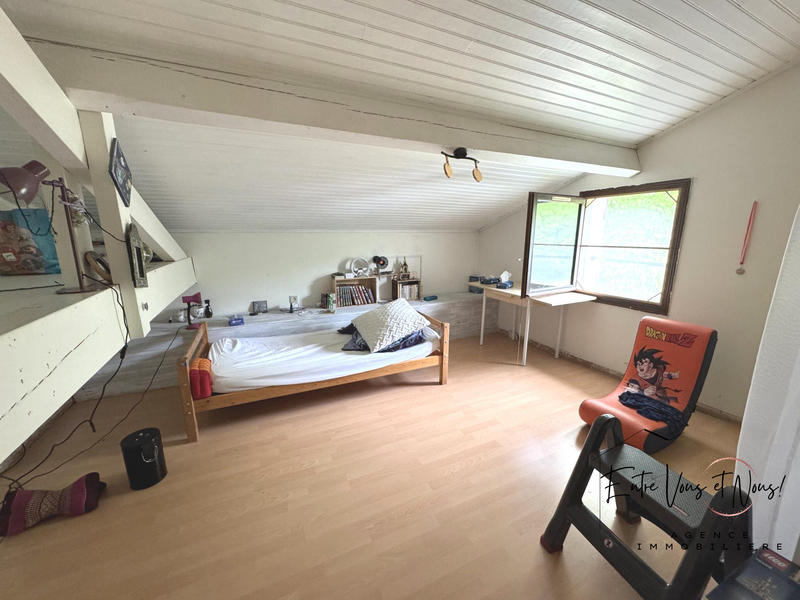 Maison traditionnelle - 189 m² - 6 pièces