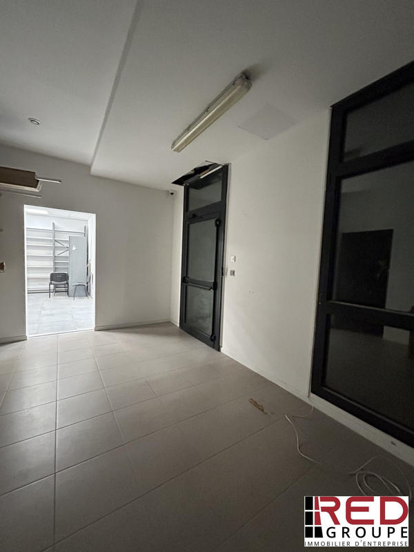 Local commercial - 140 m²