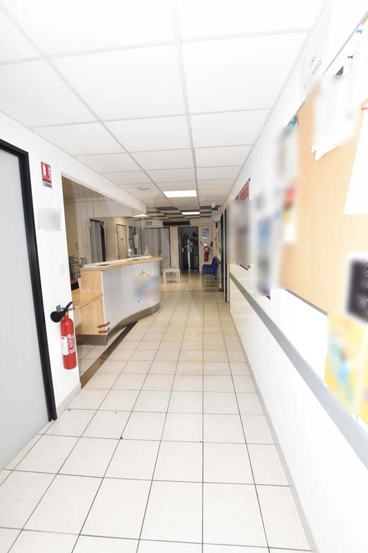 Local commercial - 282 m²