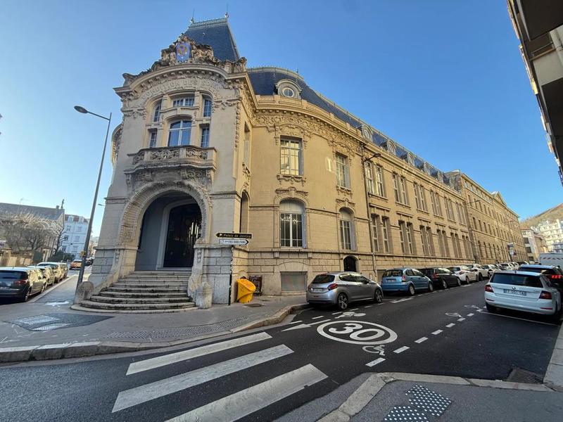 Appartement - 103 m² - 4 pièces