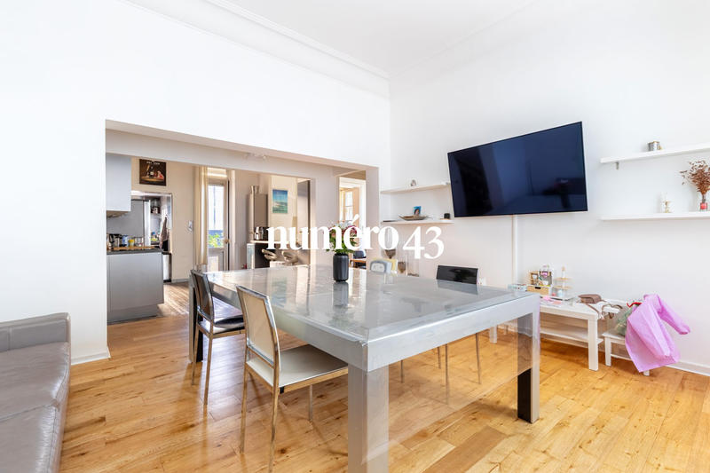 Maison - 284 m² - 7 pièces