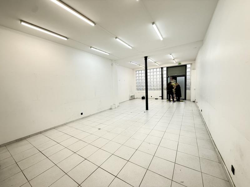 Magasins - 120 m²