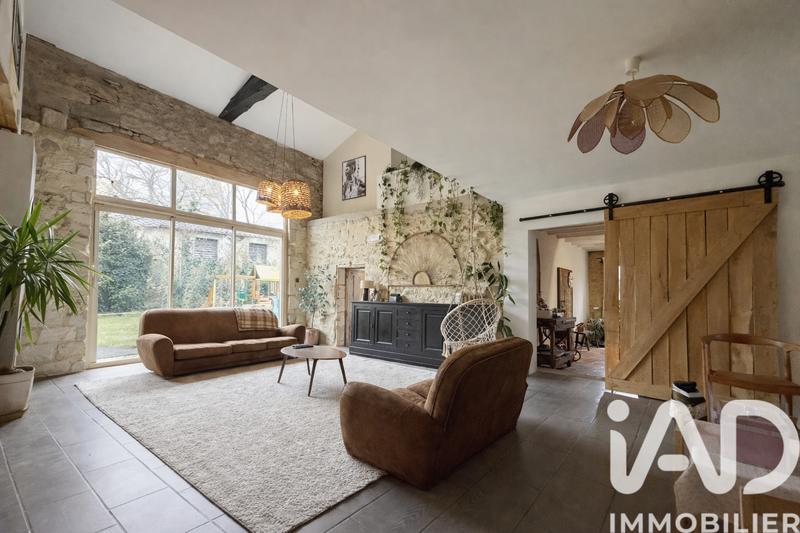 Maison - 217 m² - 6 pièces
