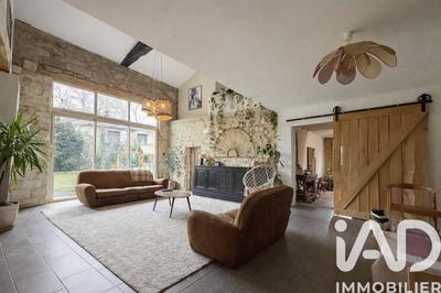Maison - 217 m² - 6 pièces