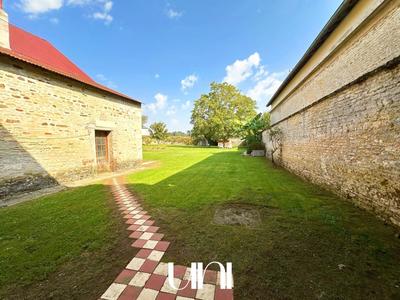 Maison - 150 m² - 4 pièces