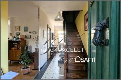 Maison - 162 m² - 7 pièces