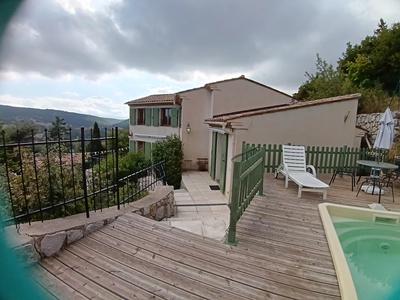 Maison - 112 m² - 4 pièces