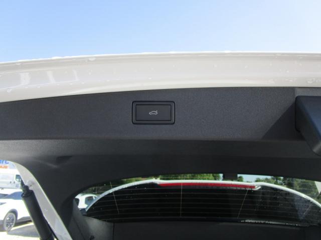 Volkswagen Tiguan 1.5 eHybrid 204ch Dsg6 R-Line (Dispo sur parc à partir 28/04)