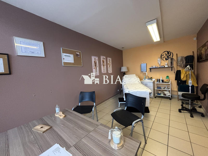 Local d'activités - 62 m² - 3 pièces