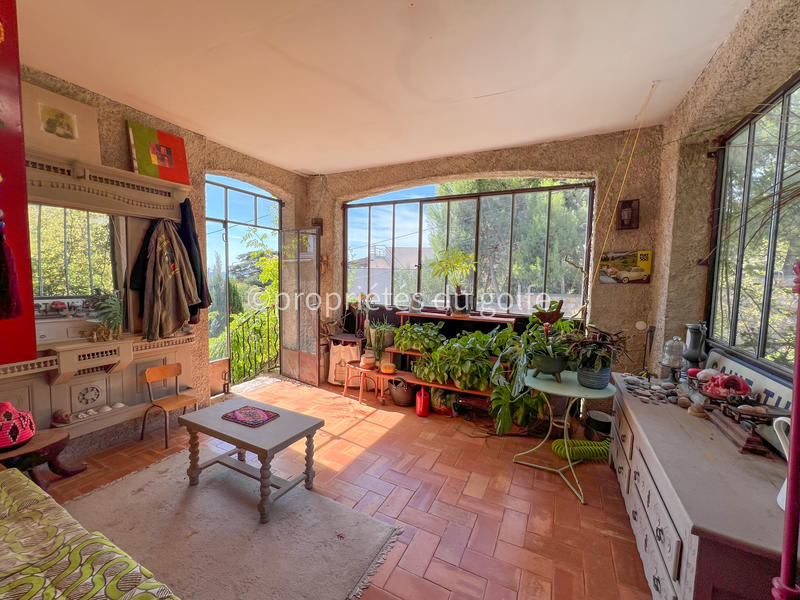 Maison - 207 m² - 7 pièces