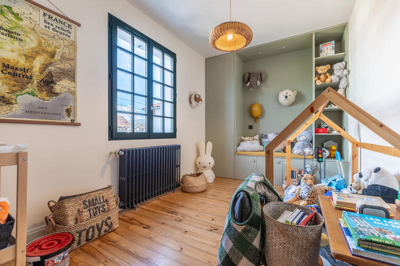 Maison - 190 m² - 6 pièces