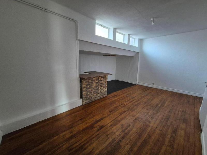 Appartement ancien - 73 m² - 3 pièces