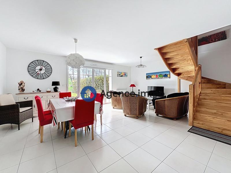 Maison - 86 m² - 4 pièces