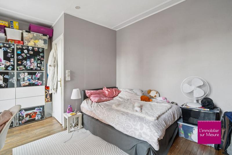 Maison - 210 m² - 6 pièces