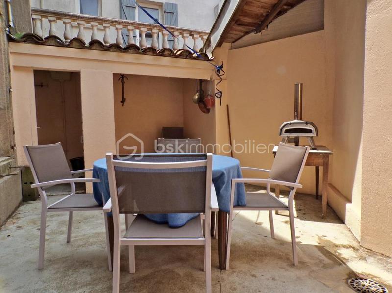 Maison de village - 256 m² - 10 pièces