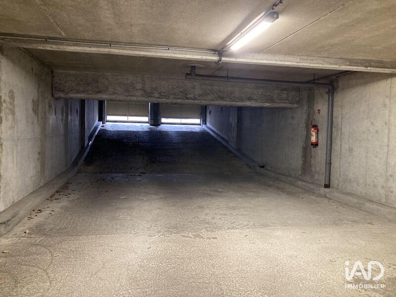 Parking - 12 m²
