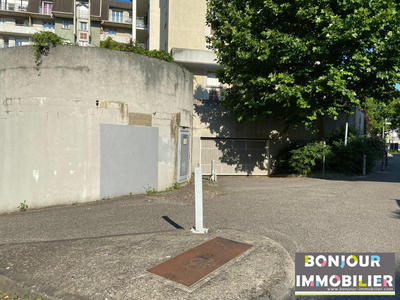 Parking / Garage - 15 m²