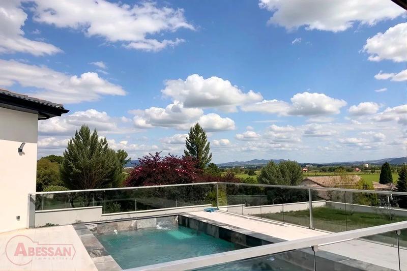 Villa - 136 m² - 5 pièces